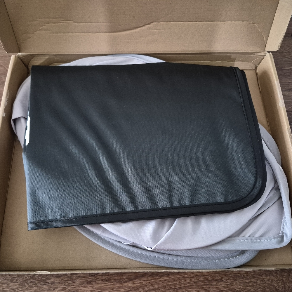 NEW ZeroPone Roof Sunshade for Tesla Model Y 2021-2023 - Picture 10 of 11